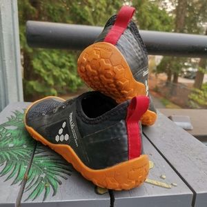 Well loved vivo barefoot triathlon swim / run shoes